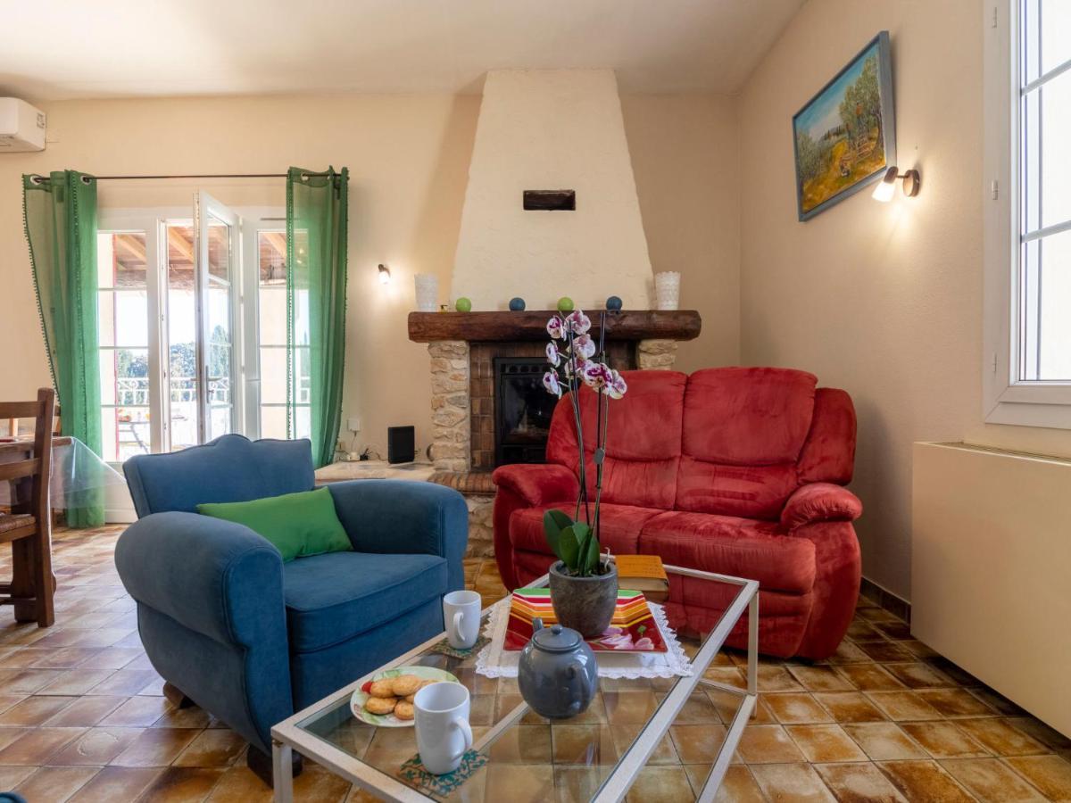 Holiday Home Mas De La Gourmette By Interhome ชาโตเรอนาร์ ภายนอก รูปภาพ